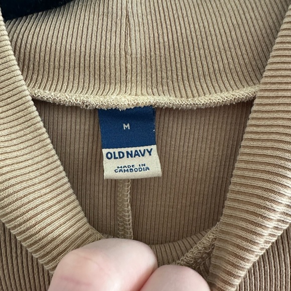 Neutral color Midi tight fitting dress! Perfect for fall photos - Picture 2 of 3